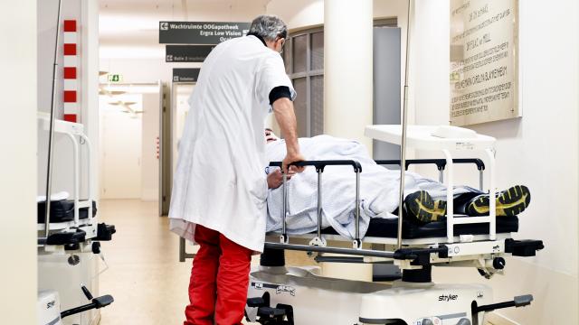 Tjeerd de Faber met vuurwerkpatiënt