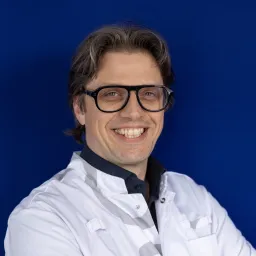 Portretfoto van drs. R.O.B. de Keizer