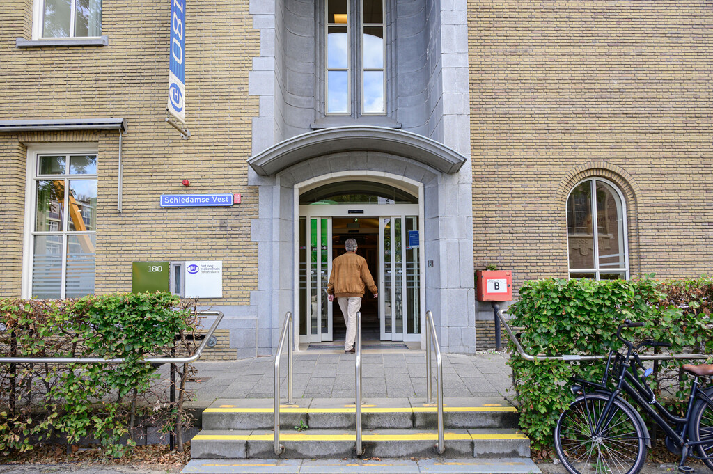 Entree van Het Oogziekenhuis Rotterdam, Schiedamse Vest 180 