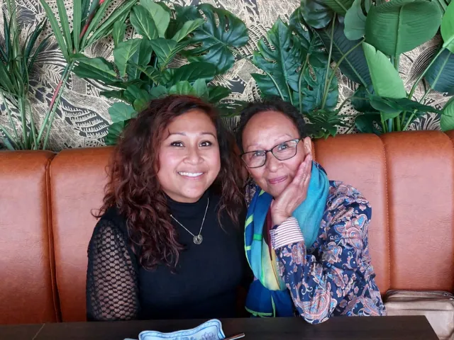 Elvira Wulang en Noor Teterissa